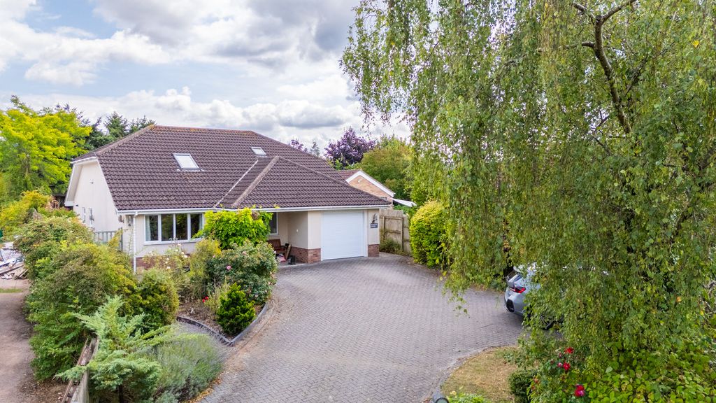 Property photo 1 of 47