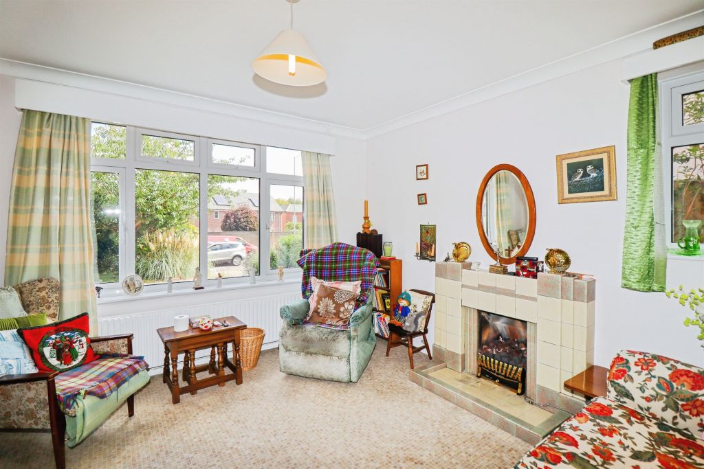 Property photo 3 of 16