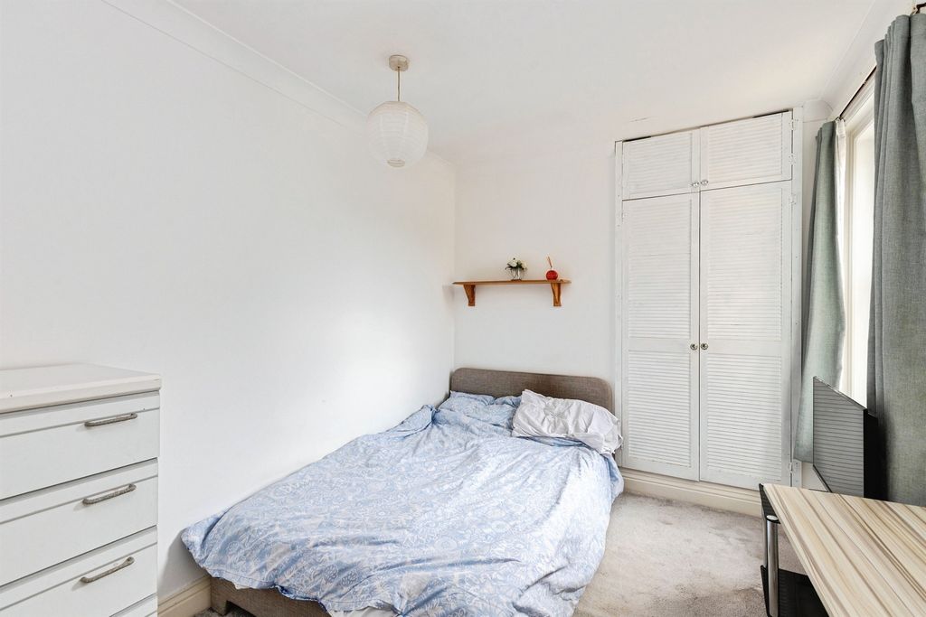 Additional image 10 of 2 bed flat for saleMarkham Road, Bournemouth BH9