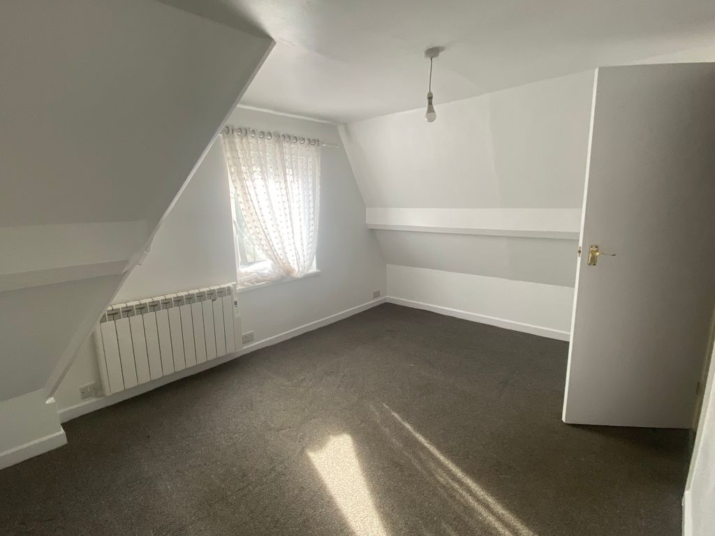 Property photo 3 of 4