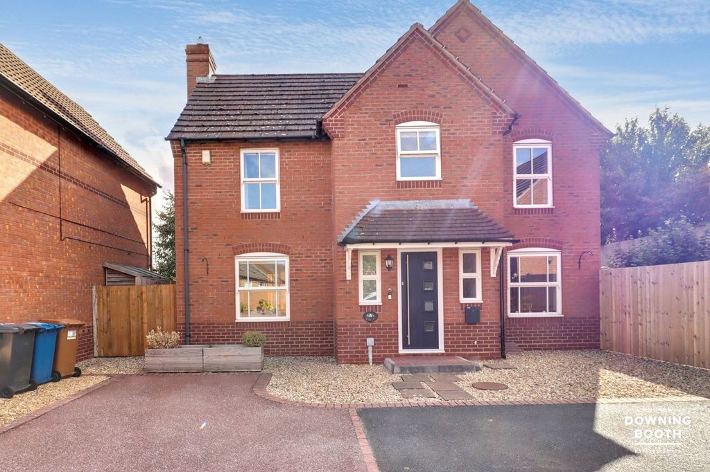 Property photo 1 of 28