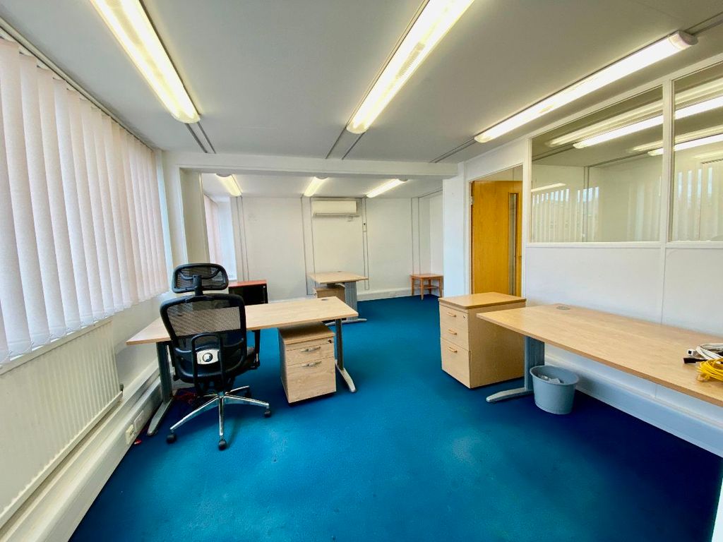 Property photo 1 of 3