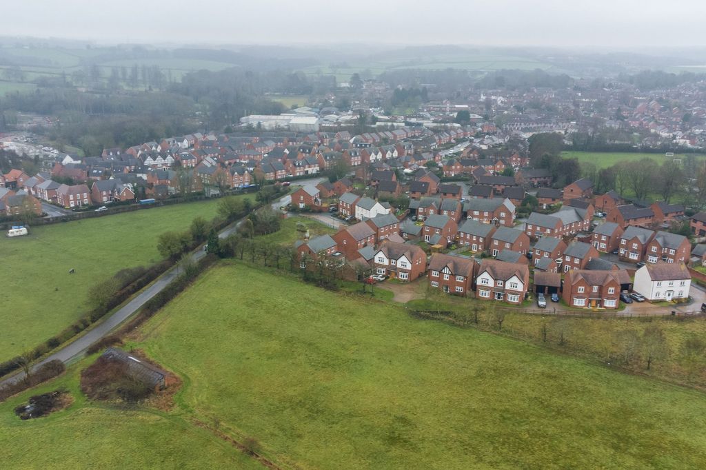 Property photo 2 of 26 5