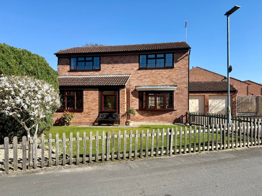 Property photo 1 of 30