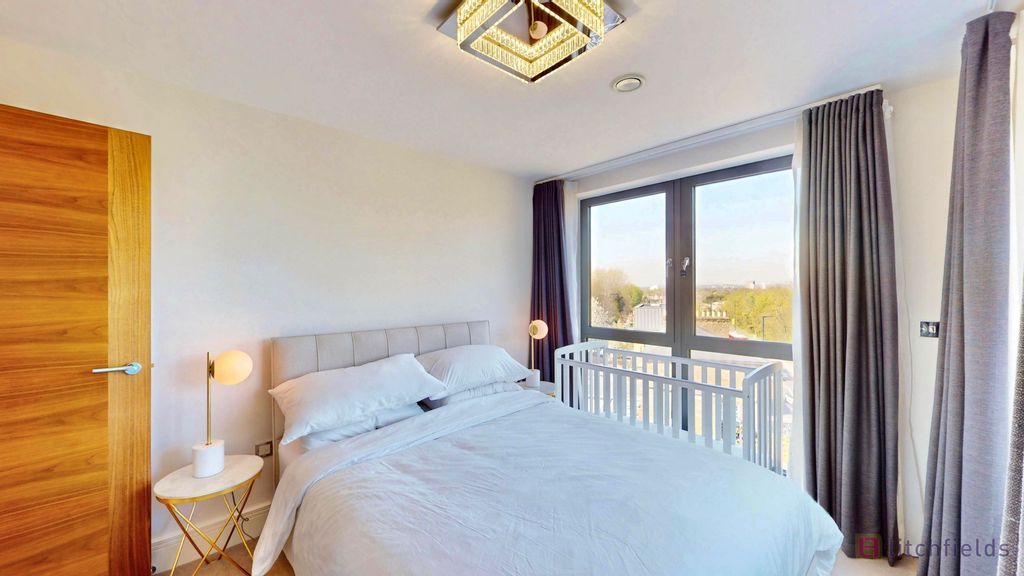 Property photo 3 of 12 Bedroom