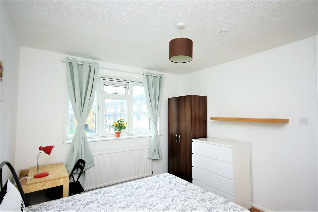 Property photo 3 of 7 Gallery