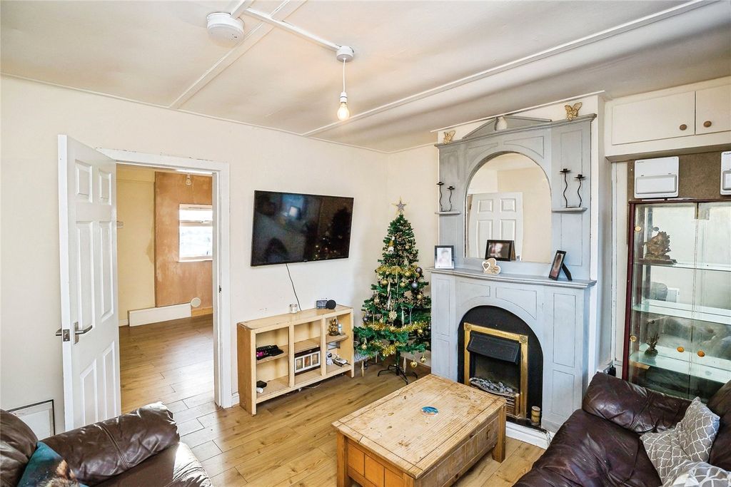 Property photo 2 of 10 Picture No. 07