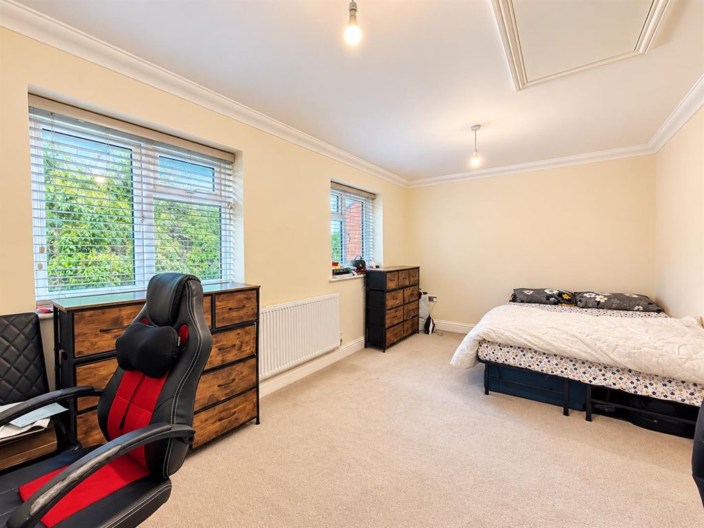 Property photo 3 of 13 3