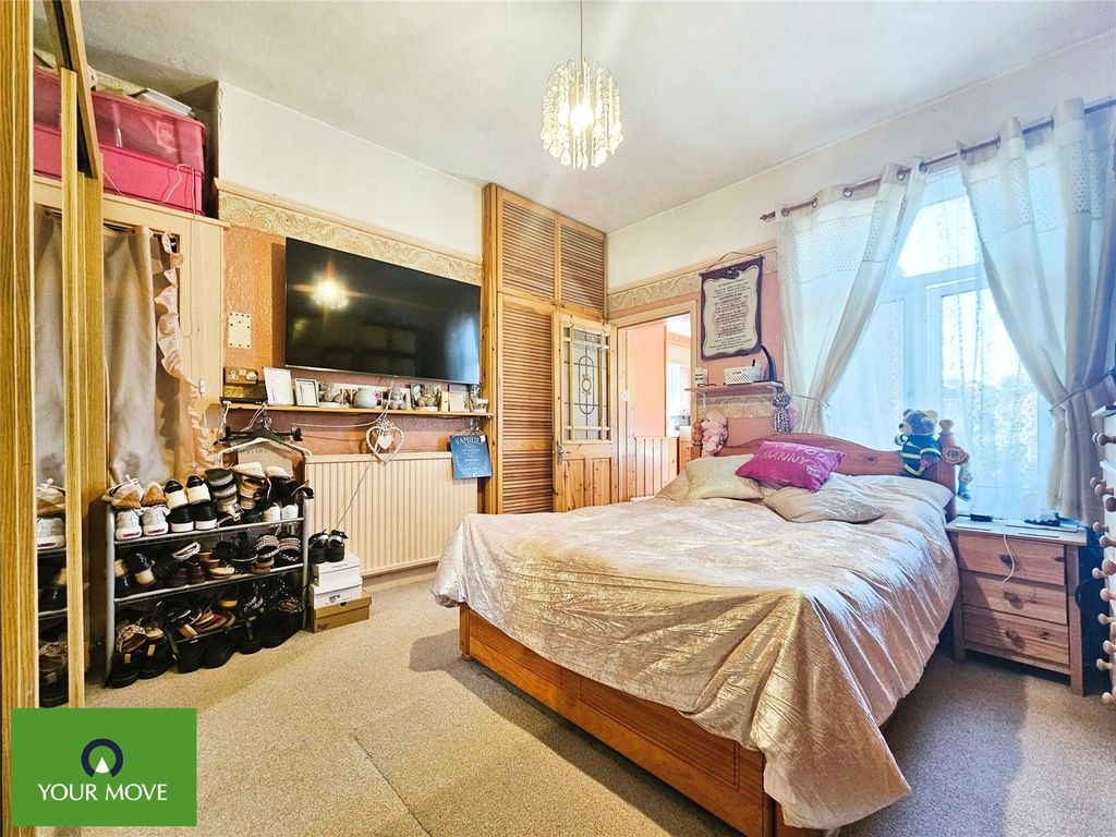 Property photo 3 of 13 Bedroom 1