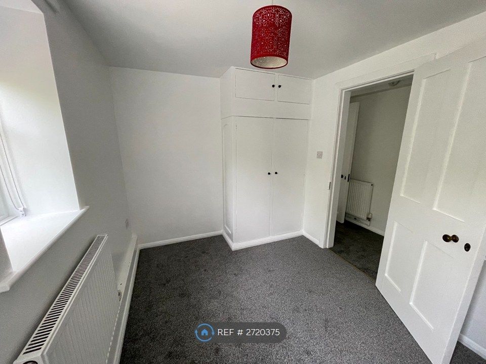 Property photo 3 of 6 Bedroom