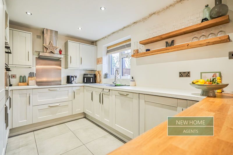 Property photo 2 of 36 Photo 25