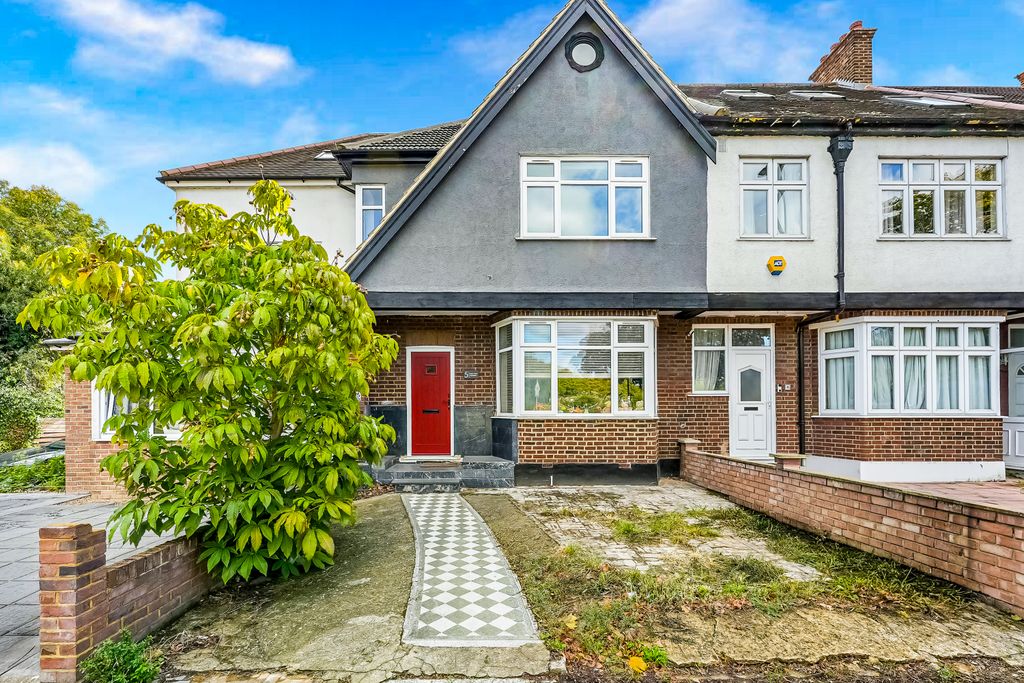 Property photo 3 of 24 4