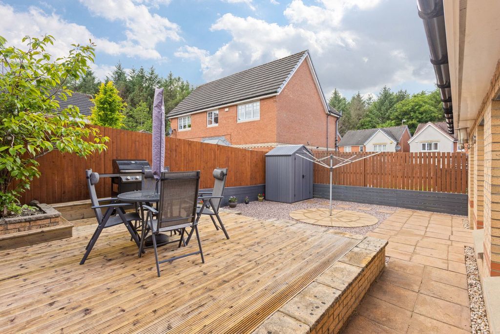 Property photo 3 of 26