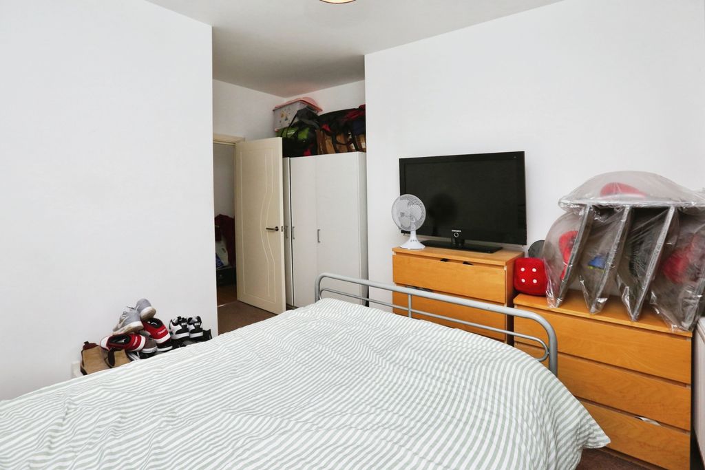 Property photo 3 of 16 Photography