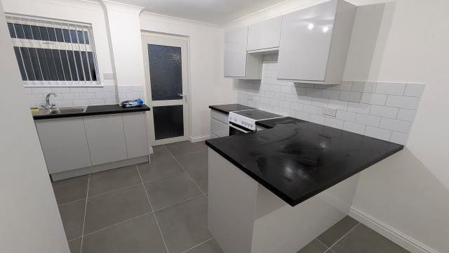 Property photo 3 of 6 20 Orpen Ave Kitchen.Jpg