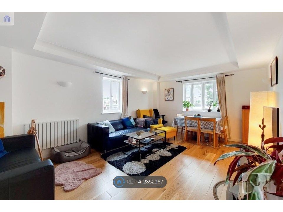 Property photo 2 of 22