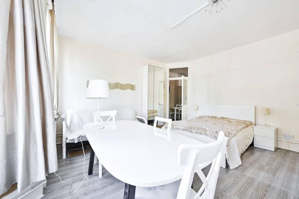 Property photo 3 of 9 15948_1330191_Img_05_0009.Jpeg