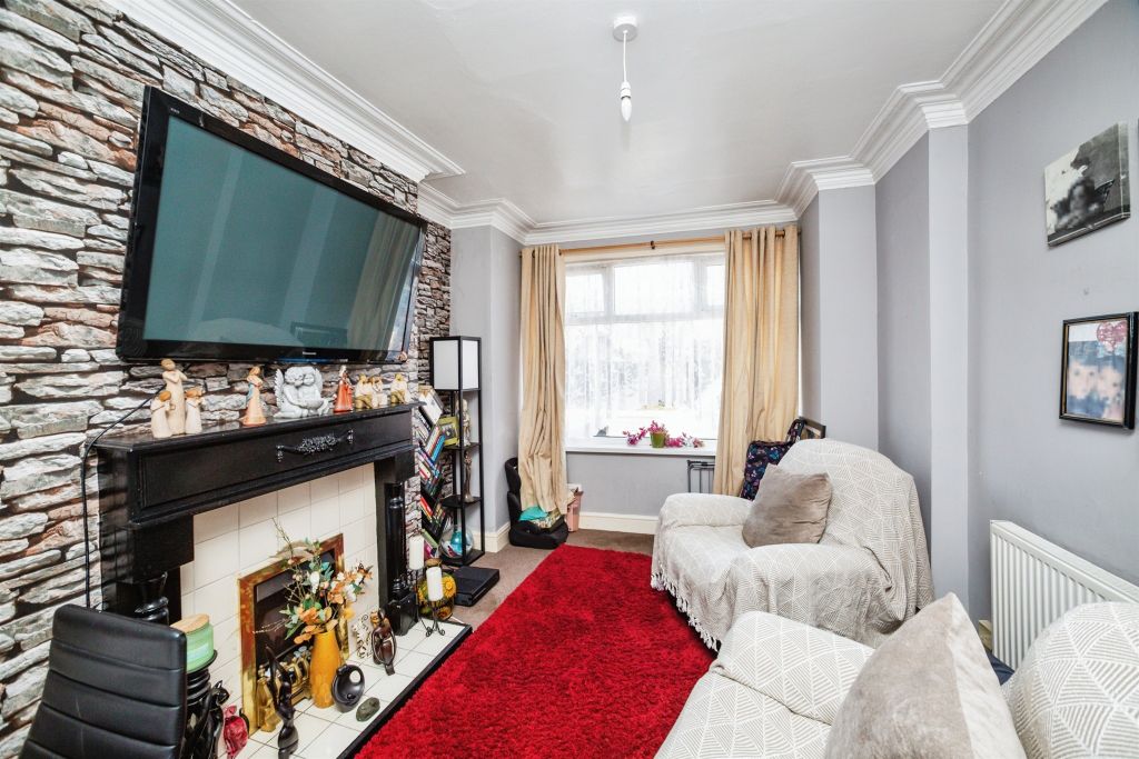 Property photo 2 of 17