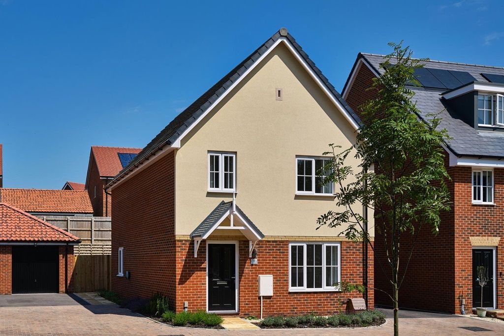 Property photo 1 of 13 A Typical Midford Home At Stour View