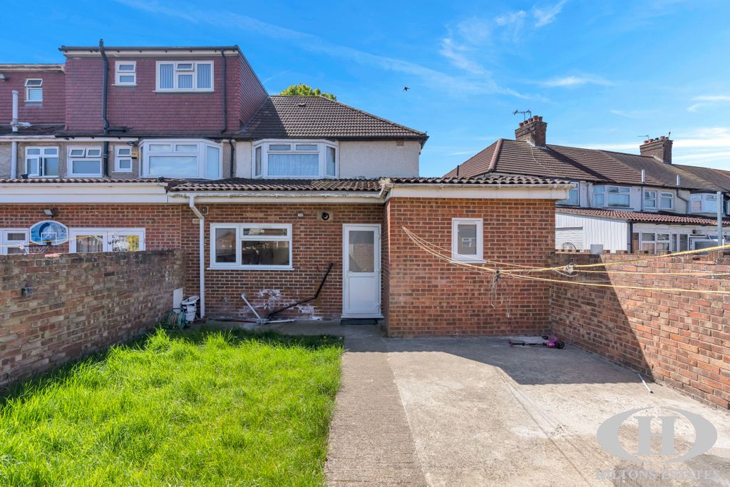 Property photo 2 of 15