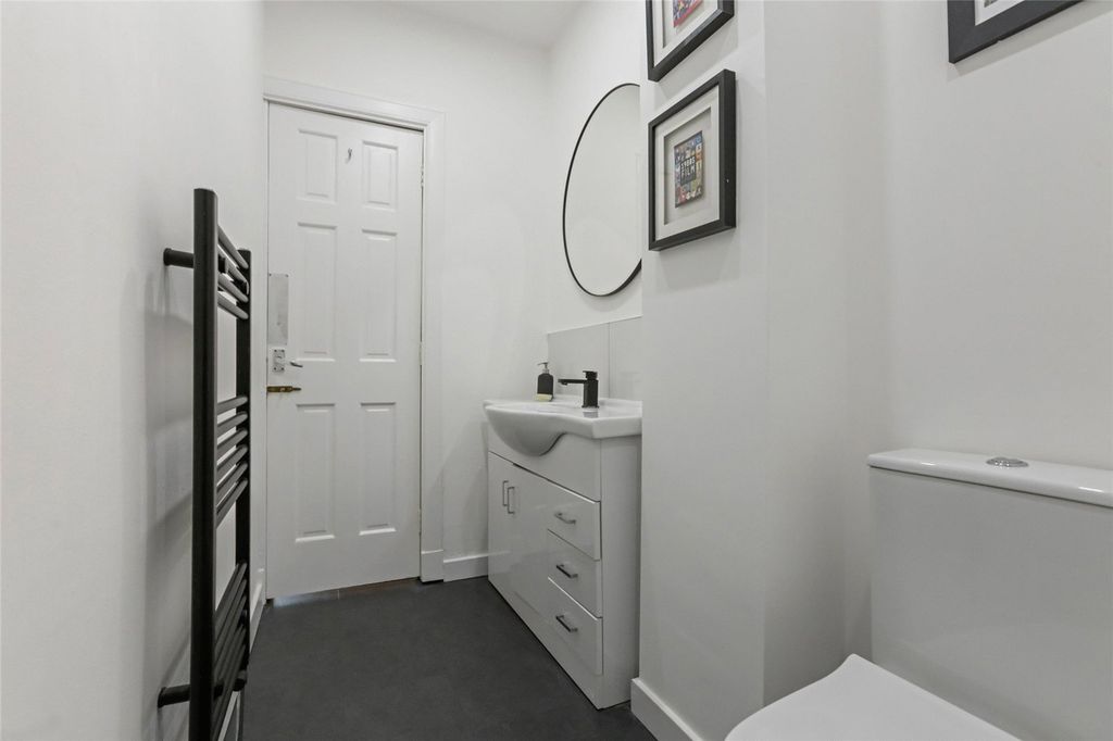 Property photo 3 of 15 Pictureno3