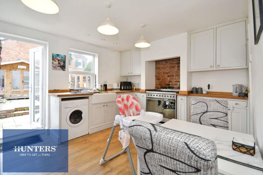 Property photo 3 of 12 Kitchen Diner 01.Jpg
