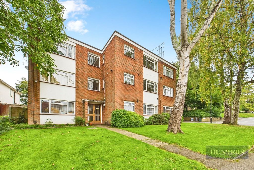 Property photo 1 of 8 9c68d94B-Cam05152G0-Pr0253-Still022.Jpg