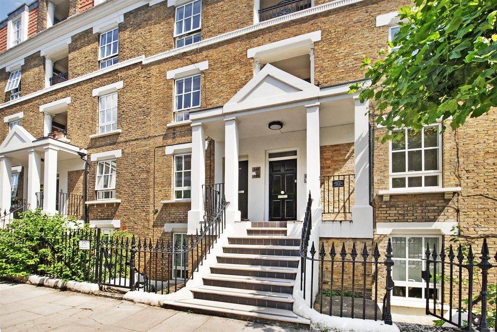 Property photo 1 of 16 Wilmot Street