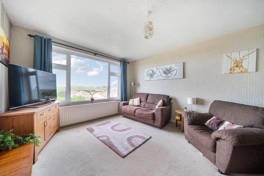 Property photo 2 of 23 1424026-21-69Aae18969934