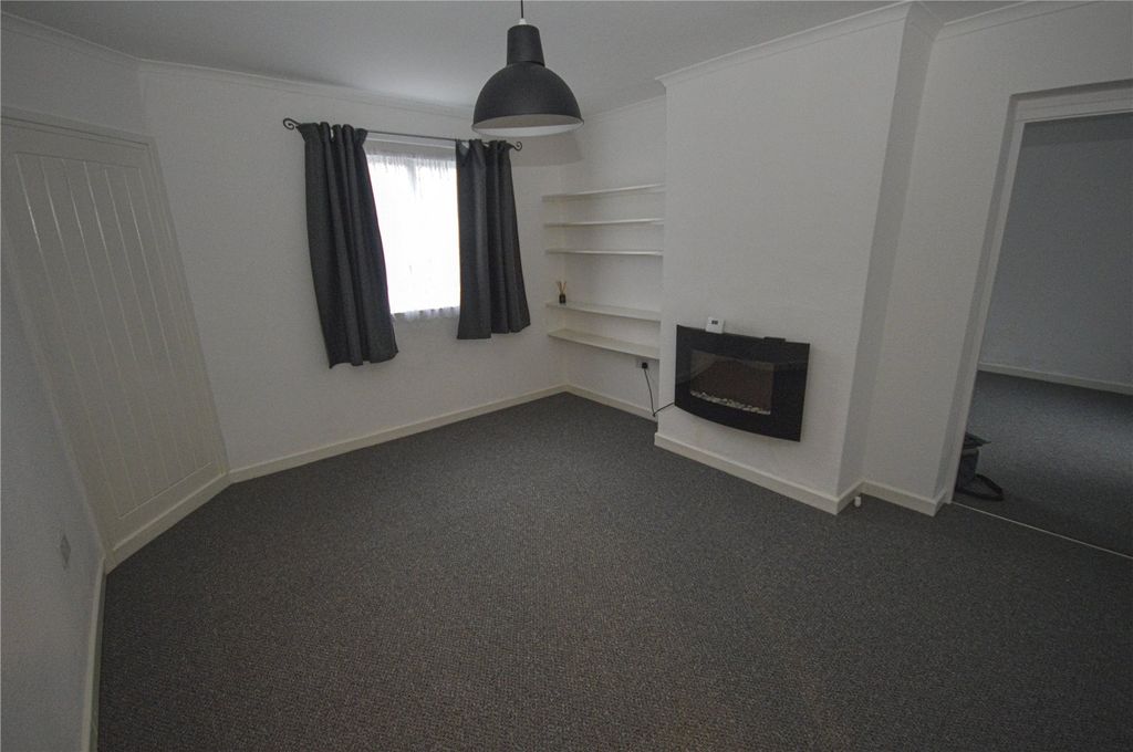 Property photo 3 of 6 Picture No. 04