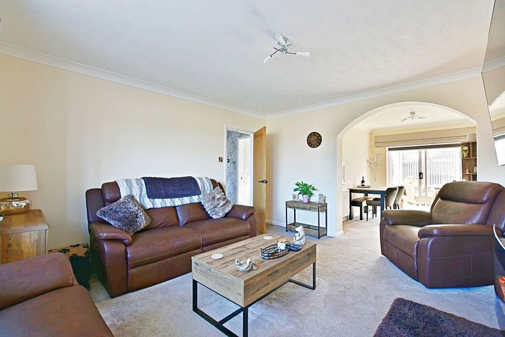 Property photo 2 of 19 Photo 3