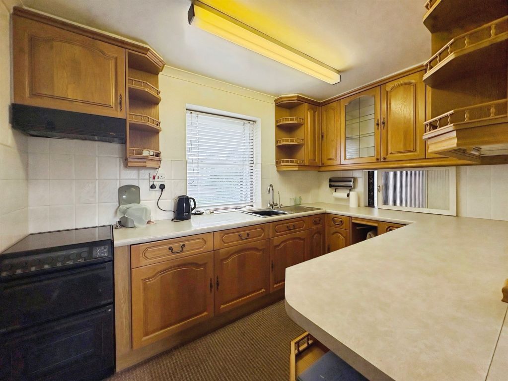 Property photo 3 of 15