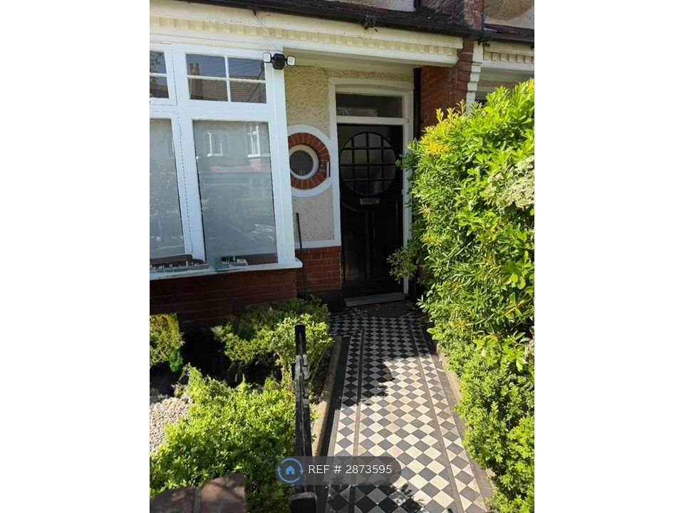 Property photo 2 of 16