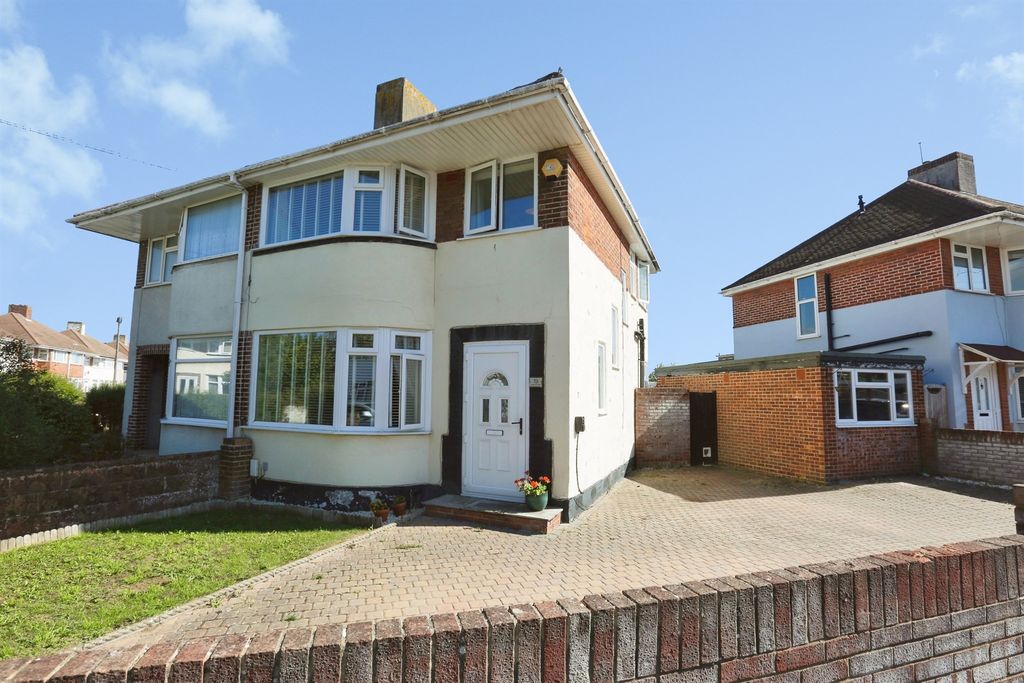 Property photo 1 of 13