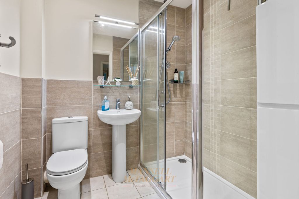 Additional image 19 of 4 bed detached house for saleHoltye Road, East Grinstead RH19