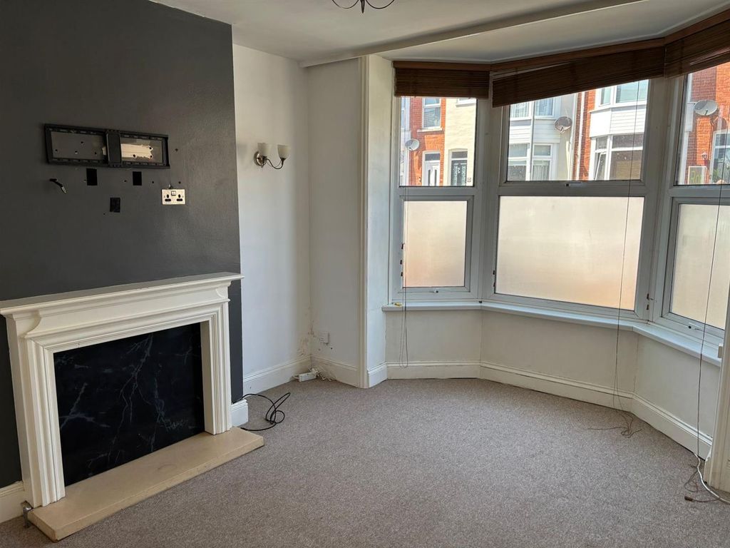 Property photo 2 of 7 Owtl4849.Jpg