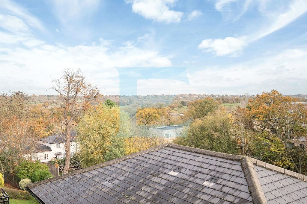 Property photo 3 of 19 Picture No. 21