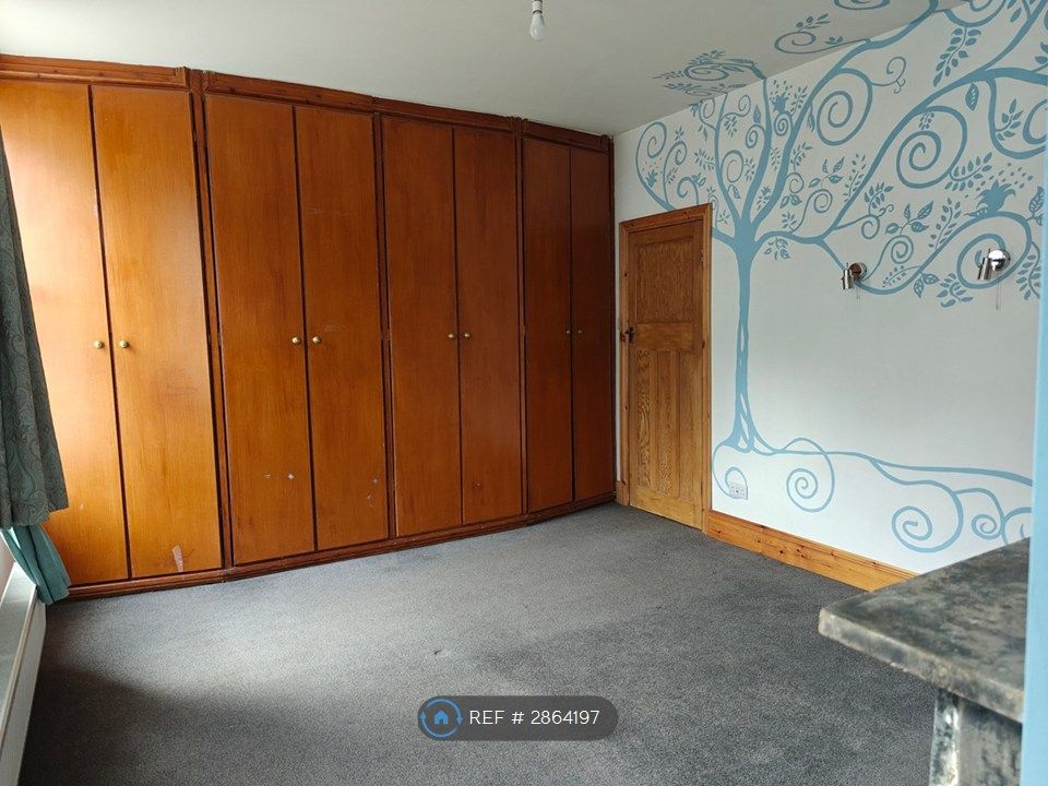 Property photo 3 of 13 Main Bedroom