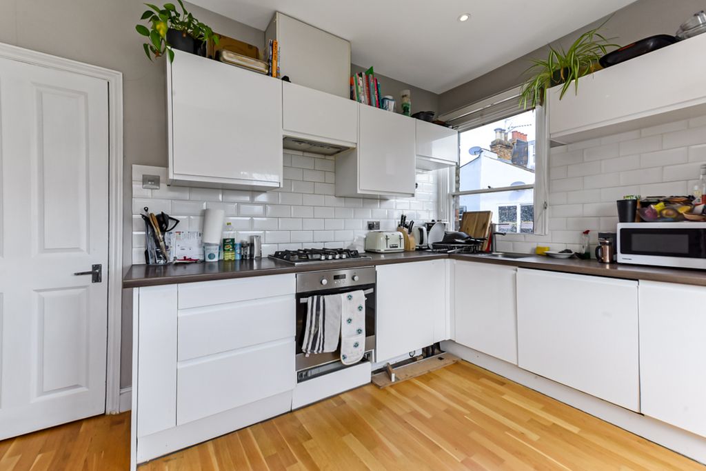 Property photo 2 of 11 2