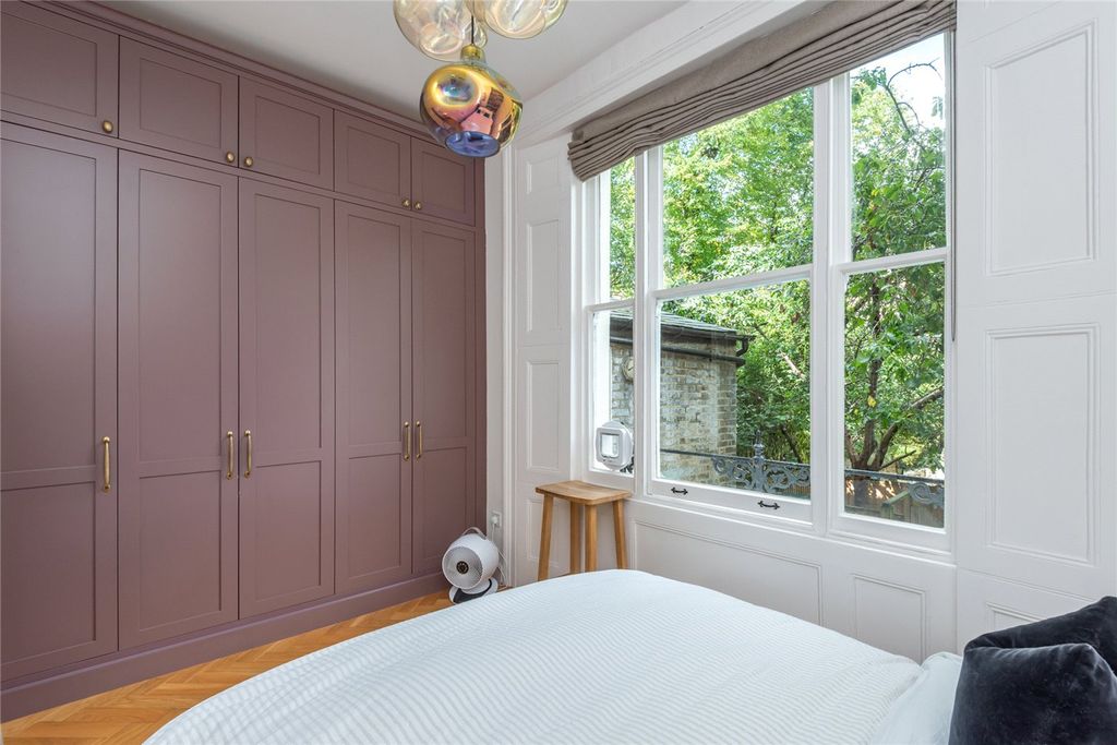 Property photo 3 of 12 Picture No. 18