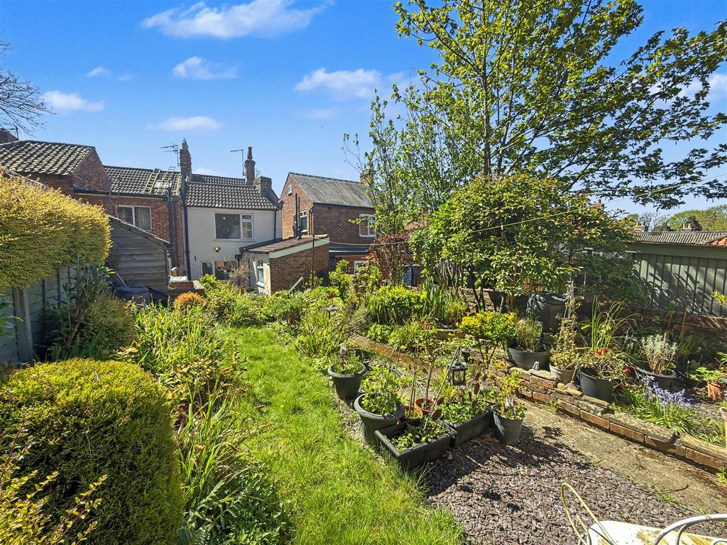 Property photo 2 of 14 Rear Garden