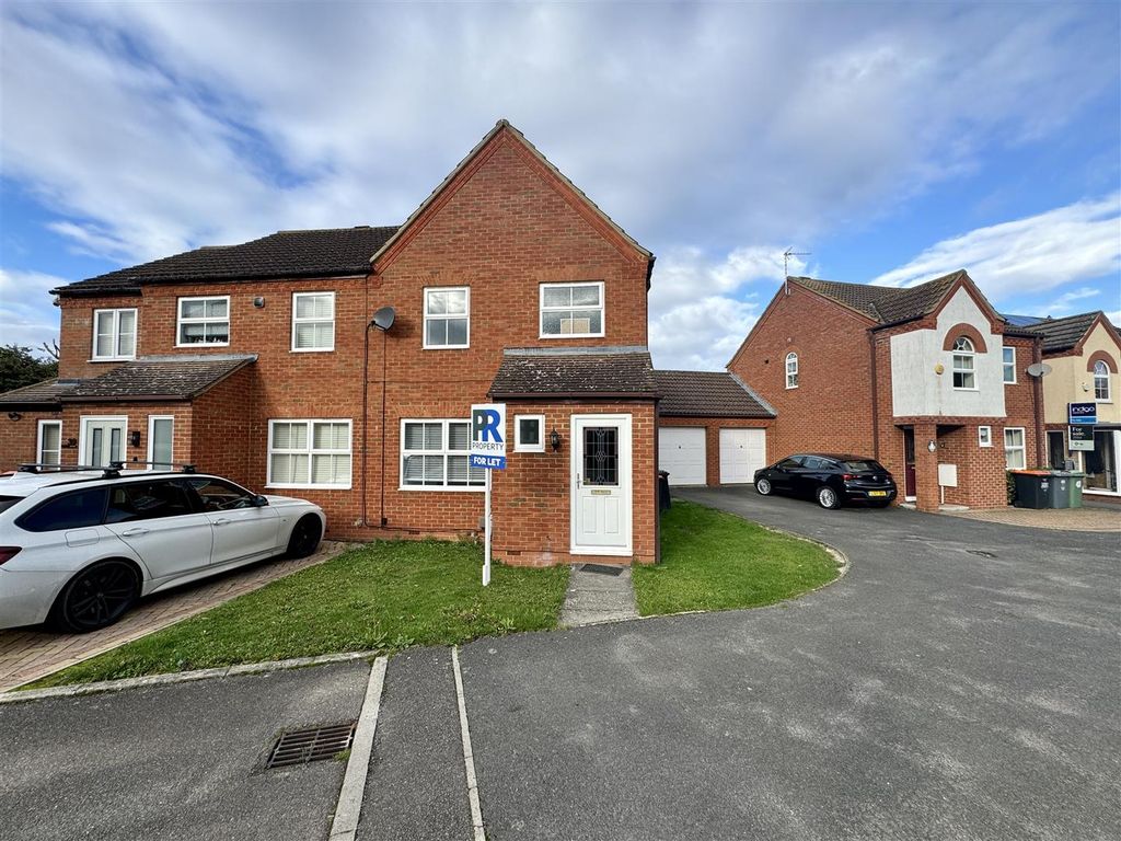 Property photo 1 of 11 Front