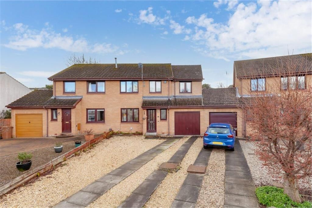 Property photo 1 of 17 Primary Property Image