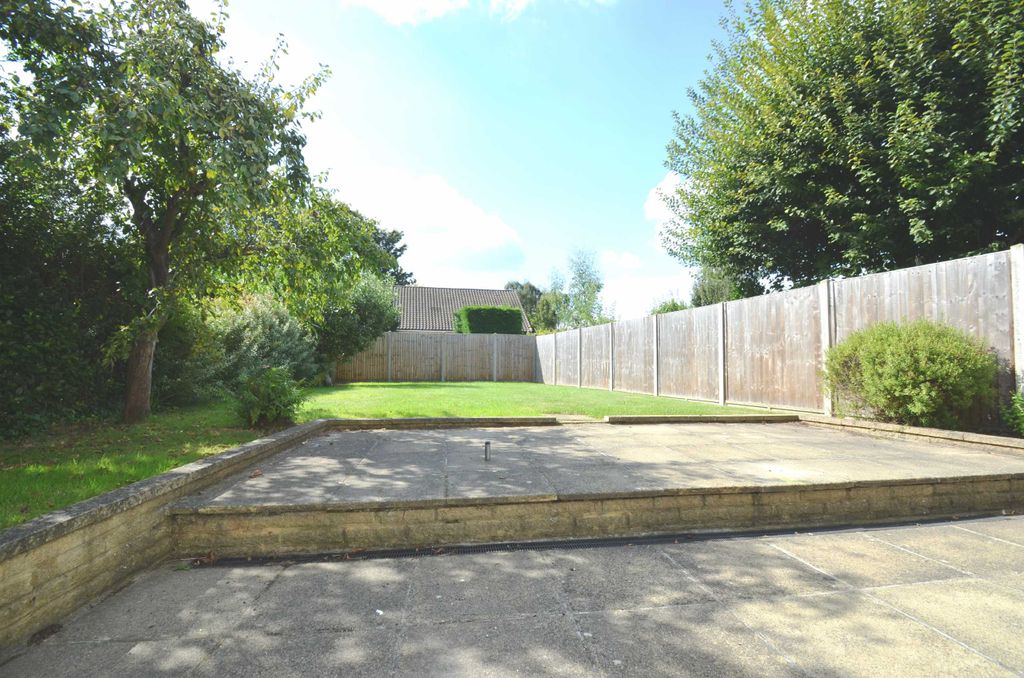 Property photo 2 of 9 Photo