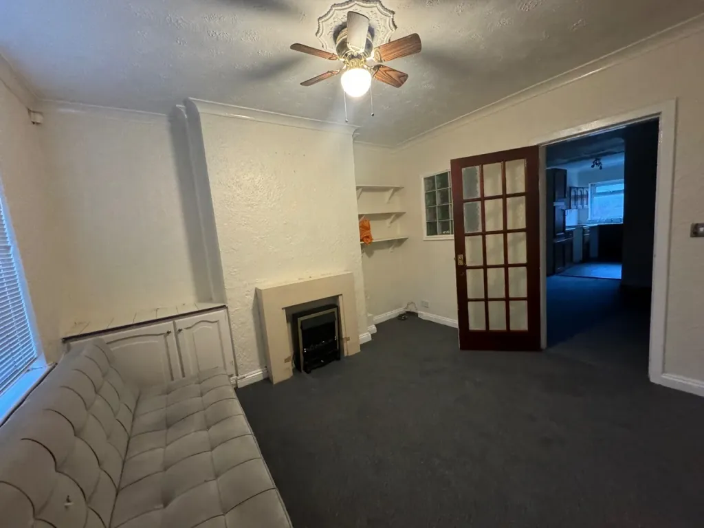 Property photo 2 of 7