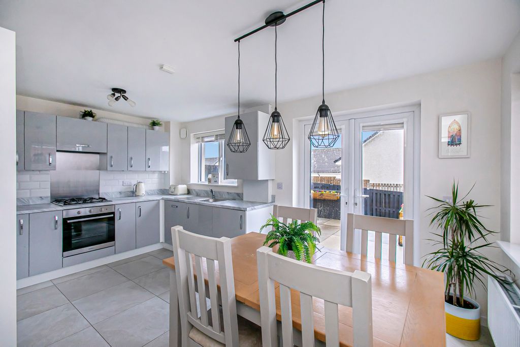 Property photo 2 of 34 Property Image 2