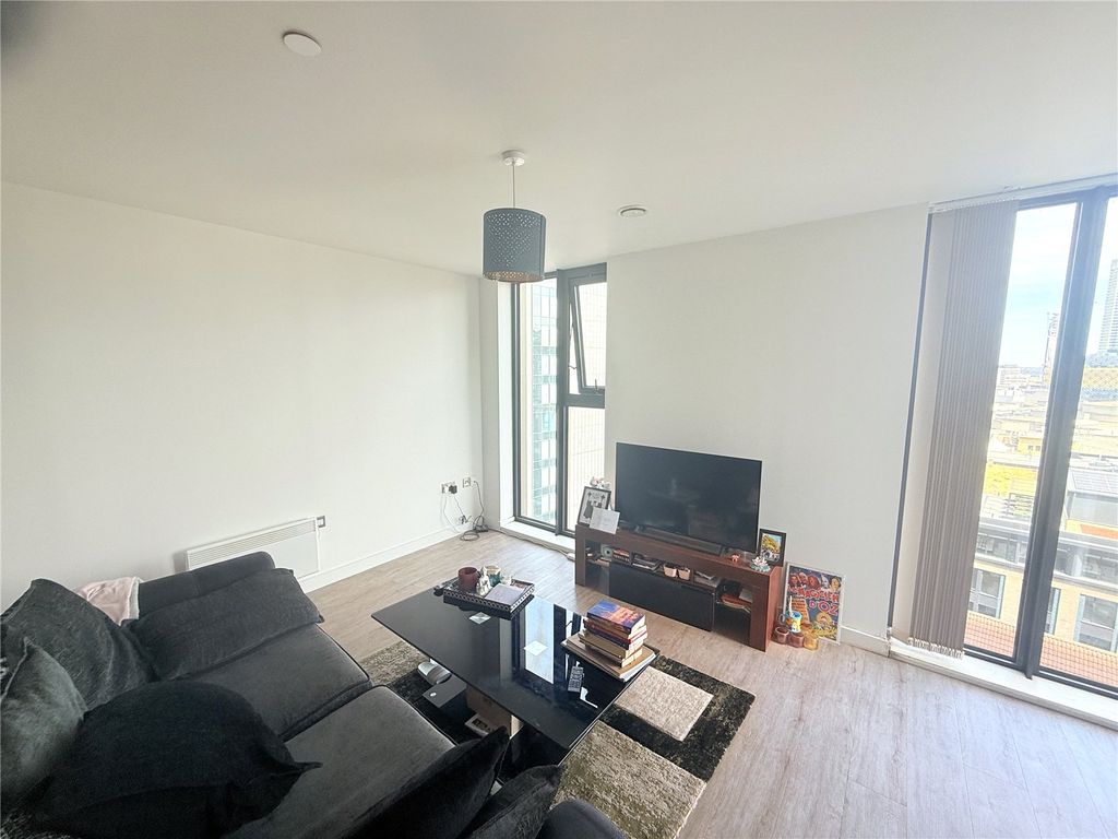 Property photo 3 of 9 Picture No. 02