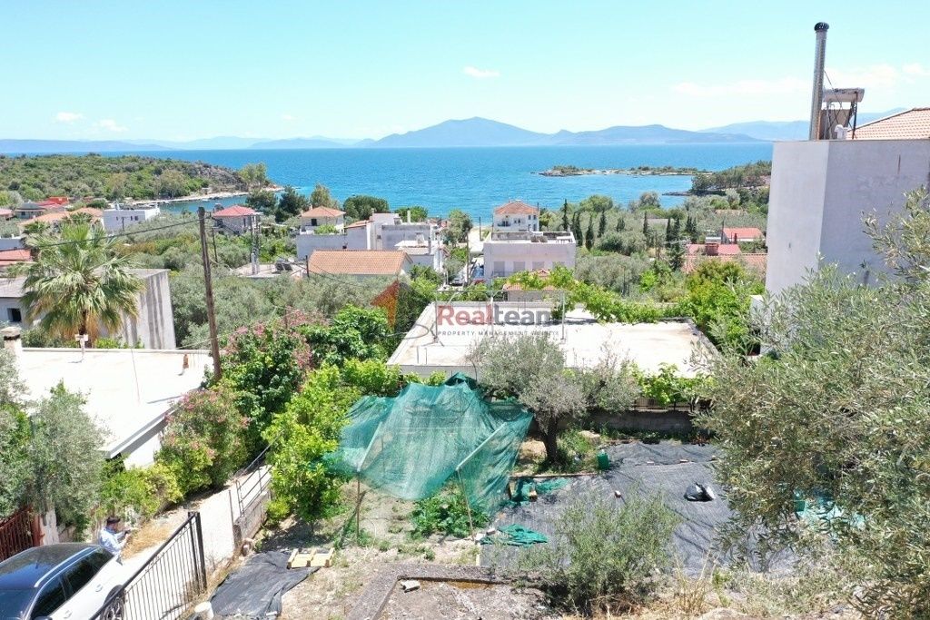 Property photo 1 of 25