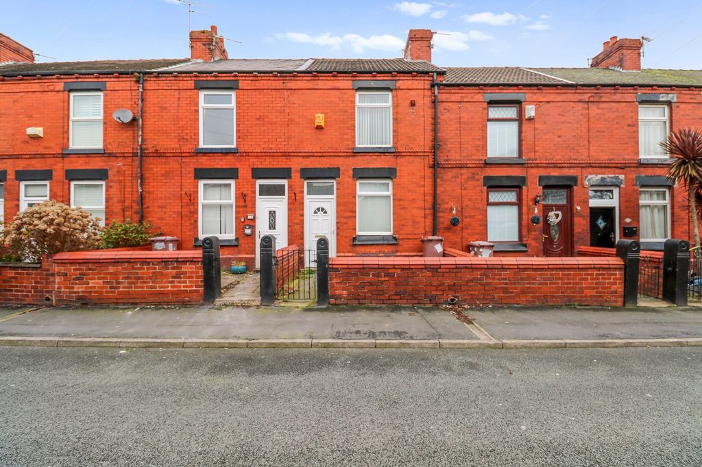 Property photo 1 of 14