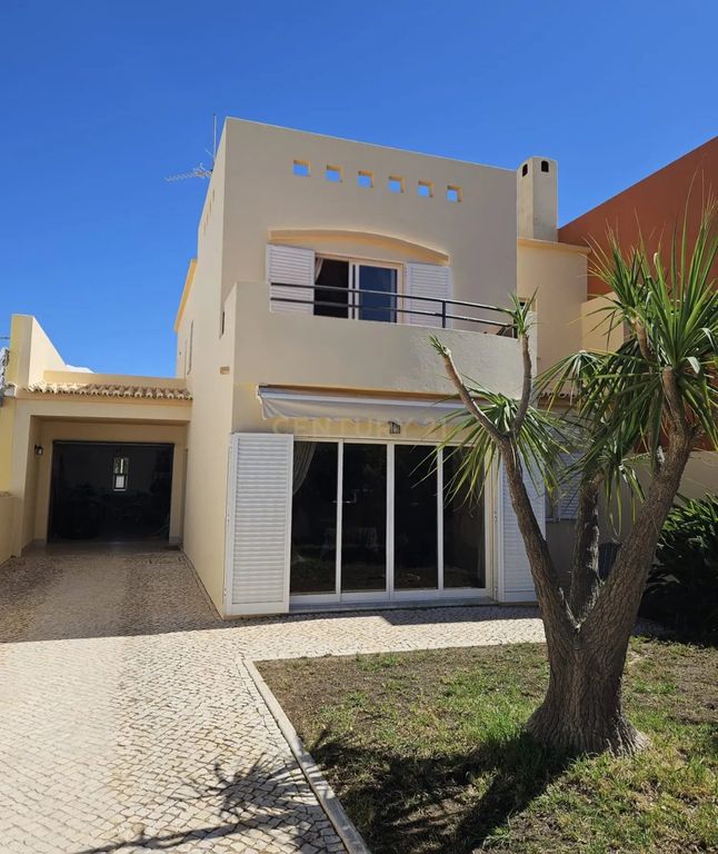 Property photo 1 of 36 Walk To The Beach